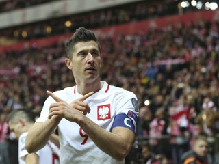 Robert Lewandowski dostal Poľsko na MS. Deň potom sa stal bakalárom.