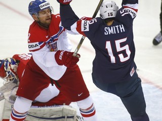 Jakub Kindl (vľavo).