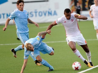 Rangelo Janga (vpravo)