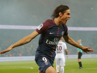 Edinson Cavani sa raduje po jednom zo svojich gólov.