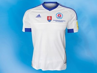 Špeciálne dresy Slovana pre zápas s Dunajskou Stredou.