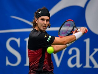 Lacko postúpil na Slovak Open už do semifinále, na výhru potreboval tri sety
