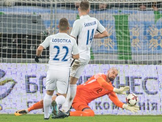 Moment, ktorý rozhodol - Martin Polaček inkasuje gól na 1:2.