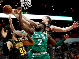 Boston zvíťazil už v 15. zápase v sérii.