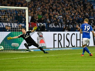 Hráči Schalke si poradili s Hamburgom.