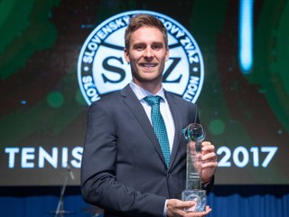Laureátom ocenenia Tenista roka v SR sa stal premiérovo Norbert Gombos.