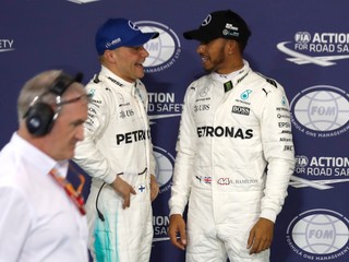 Mercedes si udržal oboch jazdcov, po Hamiltonovi predĺžil zmluvu aj Bottas