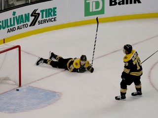 Hokejisti Bostonu nestačili na Edmonton.