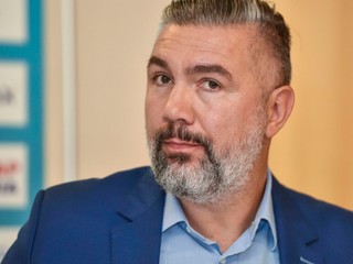 Martin Kraščenič vo funkcii nahradí Ľubora Halandu.