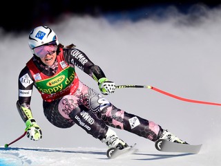 Lichtenštajnská lyžiarka Tina Weiratherová počas pretekov super-G Svetového pohára v alpskom lyžovaní žien v kanadskom stredisku Lake Louise.