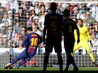 Hráči Barcelony sa tešili z triumfu nad Realom Madrid