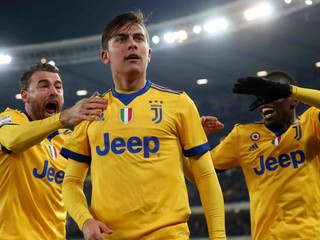 O triumf Juventusu sa v najväčšej miere pričinil Argentínčan Paulo Dybala (uprostred). Dal dva góly.