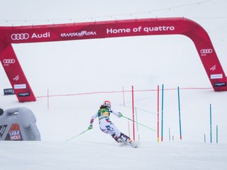 Petra Vlhová stratila v prvom kole slalomu v Kranjskej Gore 2,30 sekundy.