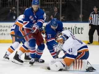 Jaroslav Halák vychytal víťazstvo New York Islanders.