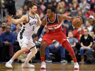 Momentka zo zápasu Washington - Milwaukee.
