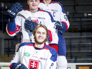 Zdola hore: Miloš Roman, Marek Korenčík a Martin Fehérváry. Všetci traja v roku 2017 absolvovali tak MS U18, ako aj MS U20.