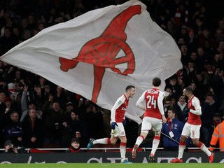 Arsenal doma otočil zápas a postúpil do finále Anglického ligového pohára.