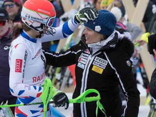 Slovenské lyžiarky v cieli pretekov v Lenzerheide.