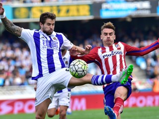 Iňigo Martinez (vľavo) by v Bilbau mal nahradiť Aymerica Laporteho.