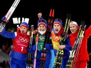 Nórky vyhrali štafetu v behu na lyžiach, Björgenová získala rekordné siedme zlato