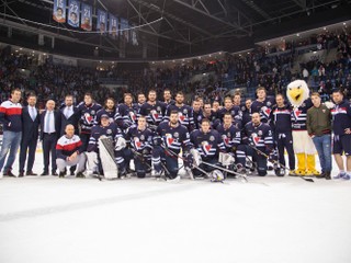 Tím HC Slovan Bratislava po poslednom zápase Kontinentálnej hokejovej ligy (KHL) v aktuálnej sezóne.
