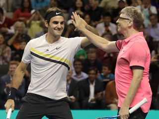 Roger Federer a Bill Gates svoju štvorhru vyhrali.