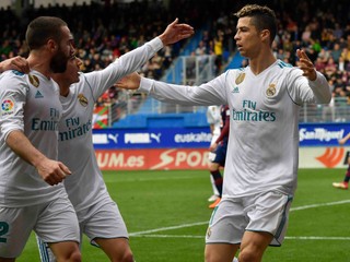 Hráči Realu Madrid sa radovali z triumfu nad Eibarom.