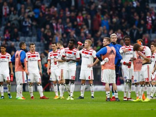 Fanúšikovia Hamburgu sa vyhrážajú hráčom, na plote tréningového centra bolo 11 krížov
