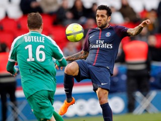PSG musel otáčať, zápas v Nice rozhodol Dani Alves