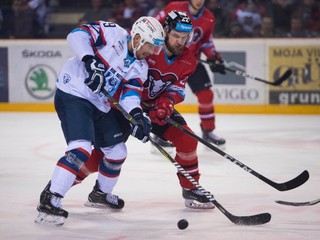 Sprava Matej Češík (Banská Bystrica) a Judd Blackwater (Nitra). 