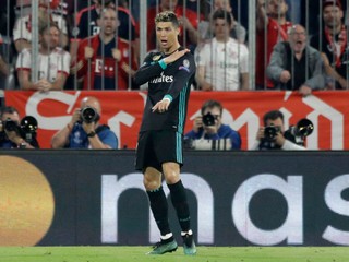 "Bolo to plece, nie ruka," akoby vravel Cristiano Ronaldo.