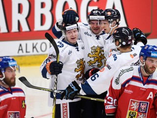 Fínski hokejisti zdolali v príprave Českú republiku.