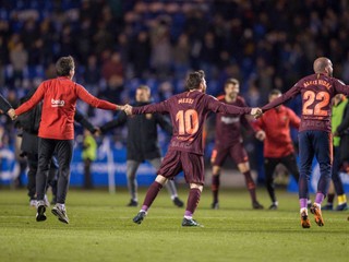 Messi dal hetrik. Barcelona oslavuje zisk majstrovského titulu, má double