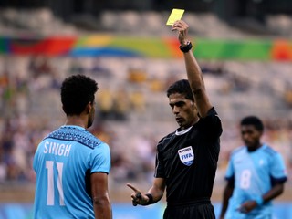 Fahad Al-Mirdasi (vpravo) čelí vyšetrovaniu pre údajnú korupciu.