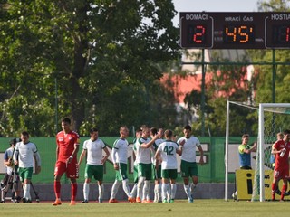 Futbalisti Skalice sa radujú po góle na 2:1.