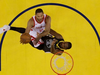 Basketbalisti Houstonu Rockets zvíťazili na palubovke Golden State Warriors.
