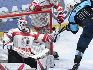 Momentka z finále Vyšehradského pohára medzi Nitrou a Miškovcom. Budú súpermi aj v Tipsport lige?