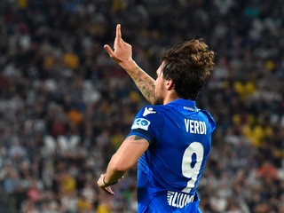 Simone Verdi sa stal novým hráčom SSC Neapol.