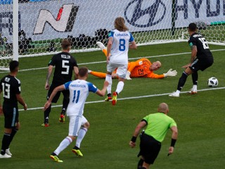 Island počas zápasu s Argentínou.