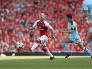 Jack Wilshere (vľavo) v Arsenale končí.