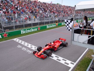 Vettel si vo Francúzsku verí, Hamiltona najviac trápi nevyužitý potenciál