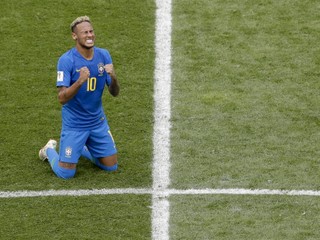 Neymar strávil váľaním sa po zemi už štrnásť minút