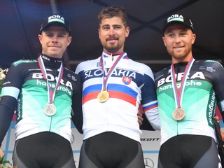 Michael Kolář (vpravo) skončil tretí a oznámil, že končí kariéru.