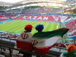 Iránski fanúšikovia sa snažili rušiť spánok hráčom Portugalska.