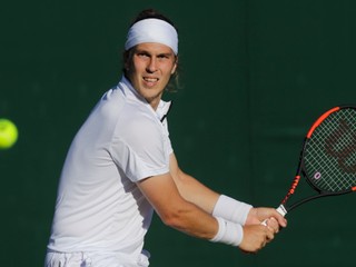 Lacko zvládol náročný zápas, vo Wimbledone si zahrá proti Federerovi