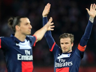 David Beckham (vpravo) a Zlatan Ibrahimovič v drese PSG, archívna snímka.