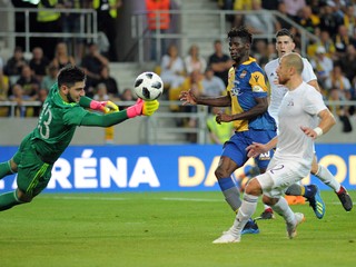 Momentka zo zápasu Dunajská Streda - Dinamo Tbilisi.