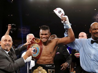 Eleider Alvarez získal majstrovský opasok organizácie WBO.