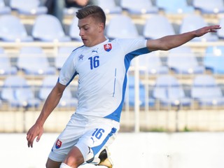 Michal Tomič v drese reprezentácie do 19 rokov.