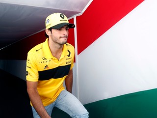 Alonsa nahradí v McLarene jeho krajan Carlos Sainz mladší